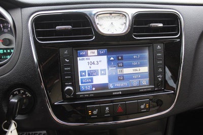 2011 Chrysler 200 Limited