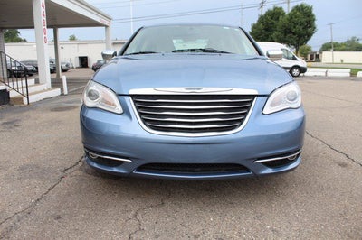 2011 Chrysler 200 Limited