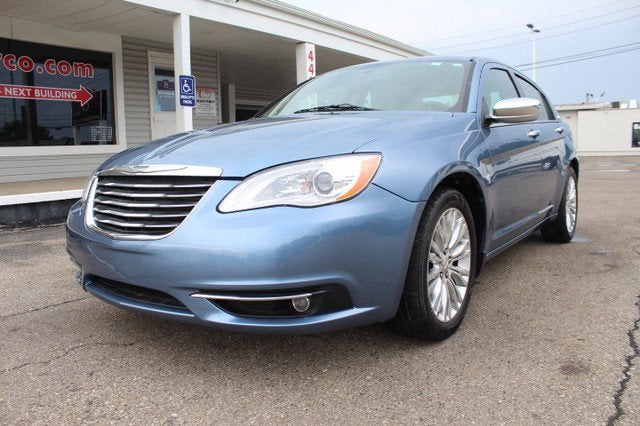 2011 Chrysler 200 Limited