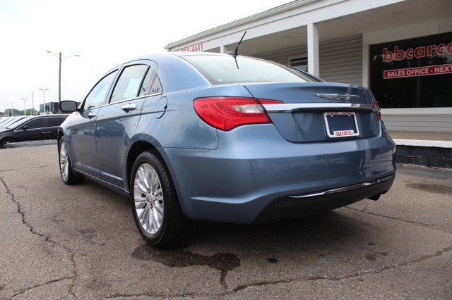 2011 Chrysler 200 Limited
