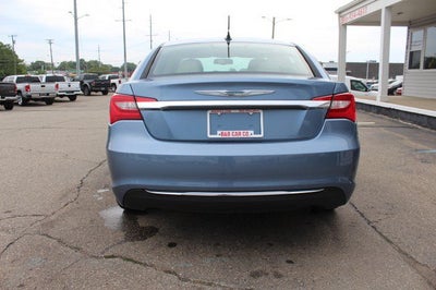 2011 Chrysler 200 Limited