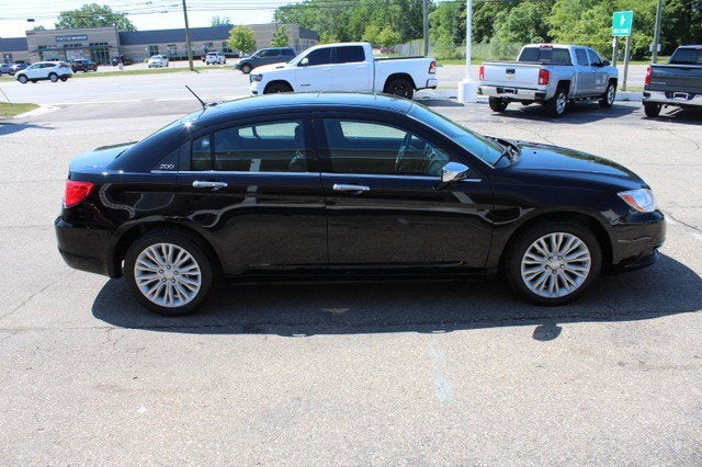 2012 Chrysler 200 Limited