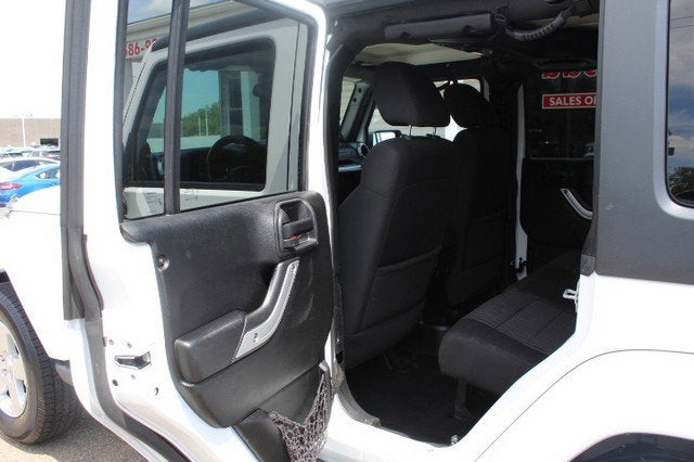 2012 Jeep Wrangler Unlimited Sahara