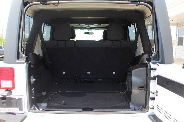 2012 Jeep Wrangler Unlimited Sahara
