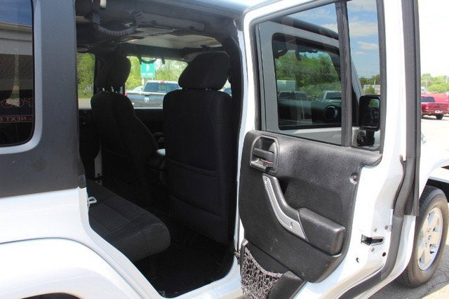 2012 Jeep Wrangler Unlimited Sahara