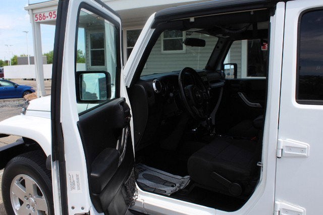 2012 Jeep Wrangler Unlimited Sahara