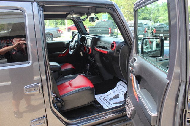 2014 Jeep Wrangler Unlimited Rubicon X