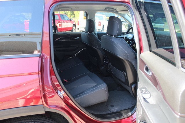 2022 Jeep Grand Cherokee Laredo