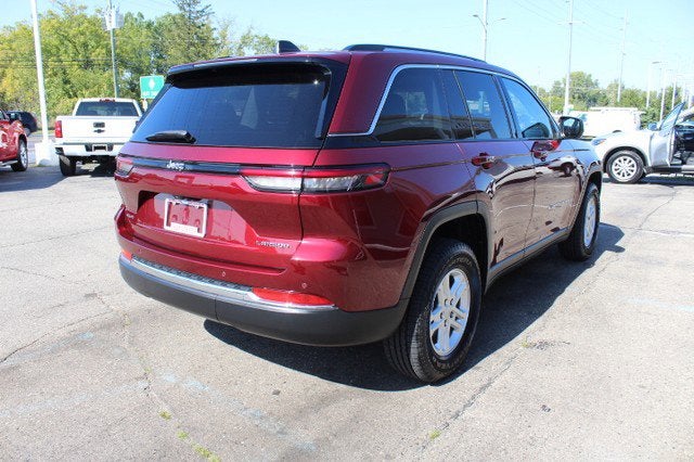 2022 Jeep Grand Cherokee Laredo