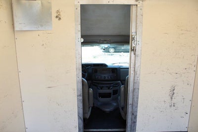 2014 Ford Econoline Commercial Cutaway CUTAWAY CHASSIS