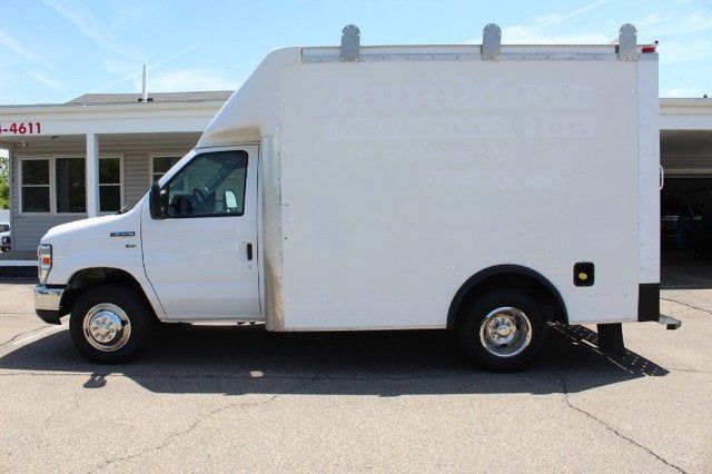 2014 Ford Econoline Commercial Cutaway CUTAWAY CHASSIS