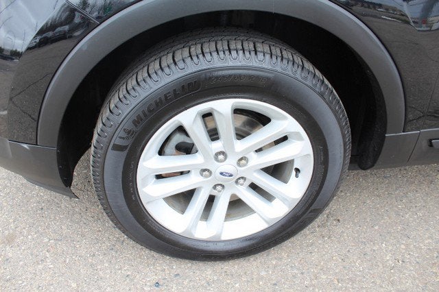 2017 Ford Explorer Base