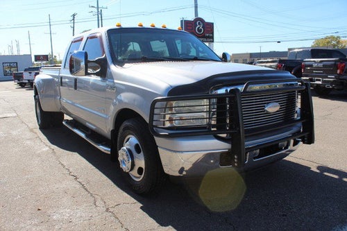 2006 Ford Super Duty F-350 DRW Lariat