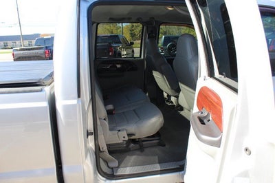 2006 Ford Super Duty F-350 DRW Lariat
