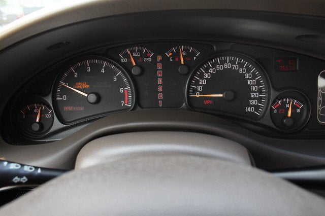 2002 Pontiac Bonneville SE