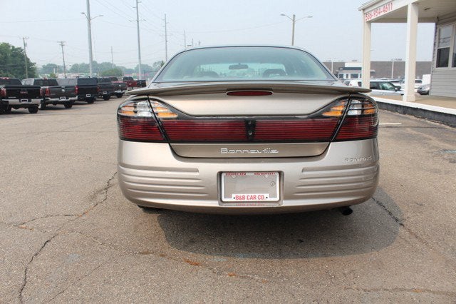2002 Pontiac Bonneville SE