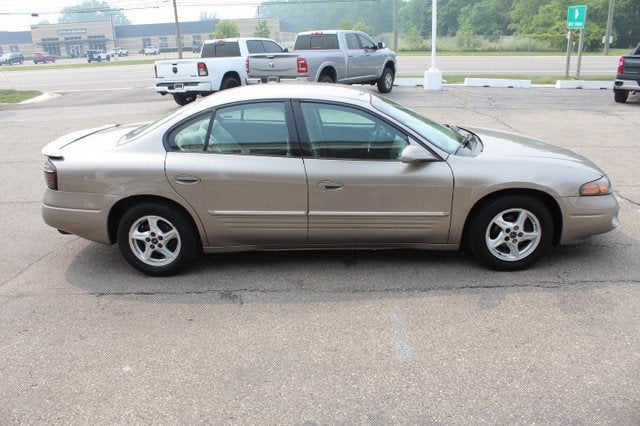 2002 Pontiac Bonneville SE