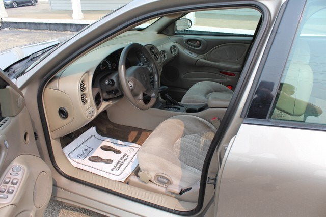 2002 Pontiac Bonneville SE