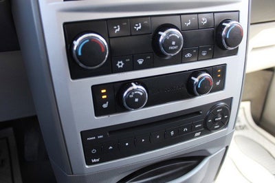 2010 Chrysler Town & Country Touring