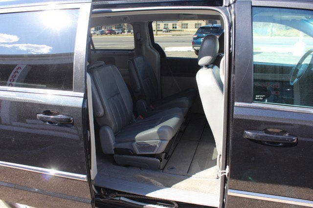 2010 Chrysler Town & Country Touring