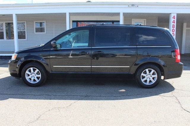 2010 Chrysler Town & Country Touring