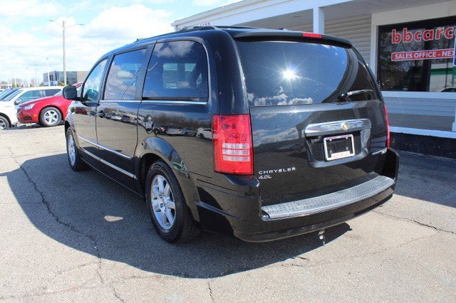 2010 Chrysler Town & Country Touring