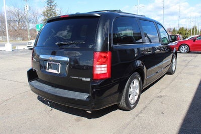 2010 Chrysler Town & Country Touring