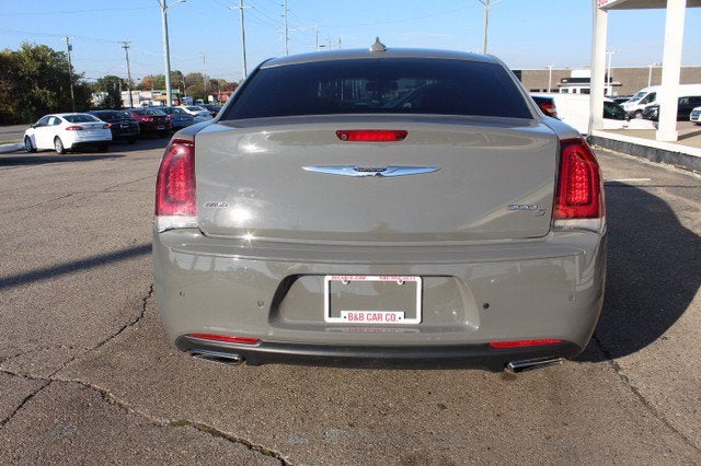 2017 Chrysler 300 300S