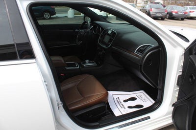 2018 Chrysler 300 Limited