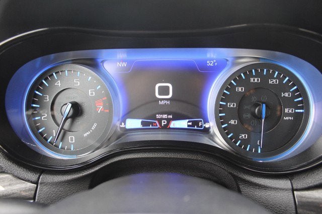 2022 Chrysler 300 Touring L