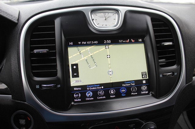 2022 Chrysler 300 Touring L