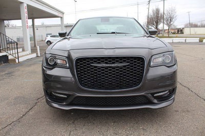 2022 Chrysler 300 Touring L
