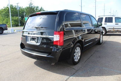 2014 Chrysler Town & Country Touring