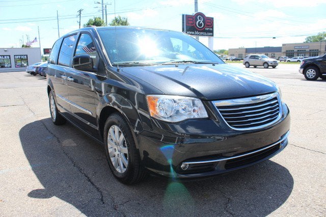 2016 Chrysler Town & Country Touring