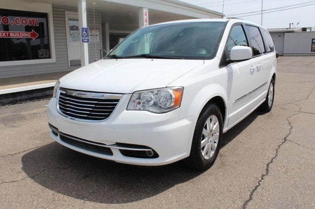 2014 Chrysler Town & Country Touring