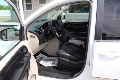 2014 Chrysler Town & Country Touring