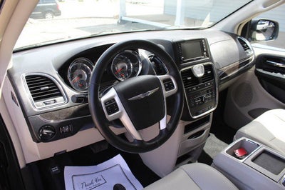 2016 Chrysler Town & Country Touring-L Anniversary Edition