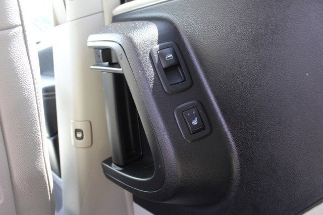 2016 Chrysler Town & Country Touring-L Anniversary Edition