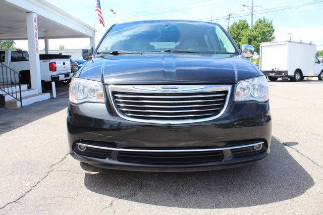 2016 Chrysler Town & Country Touring-L Anniversary Edition