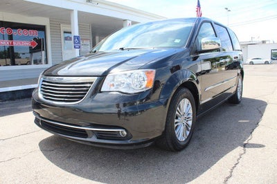 2016 Chrysler Town & Country Touring-L Anniversary Edition
