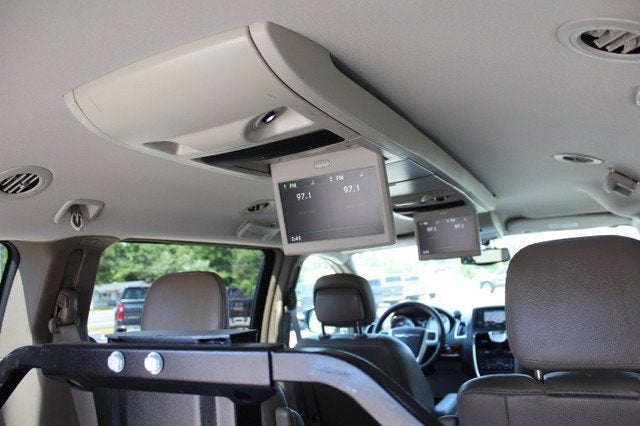 2014 Chrysler Town & Country Touring-L