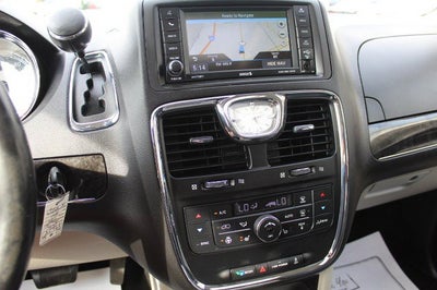2016 Chrysler Town & Country Touring-L Anniversary Edition