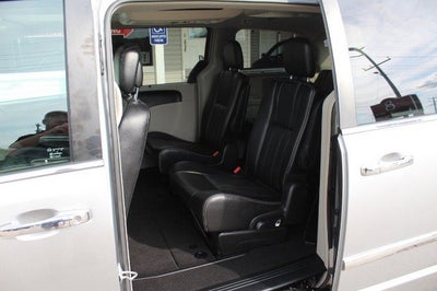 2016 Chrysler Town & Country Touring-L Anniversary Edition
