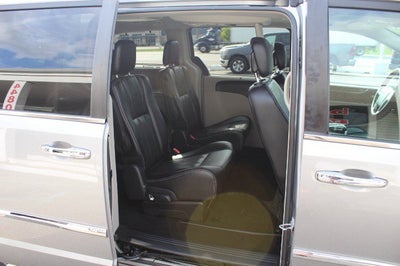 2016 Chrysler Town & Country Touring-L Anniversary Edition