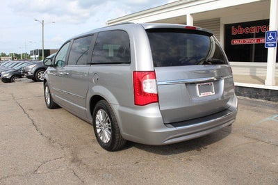 2016 Chrysler Town & Country Touring-L Anniversary Edition