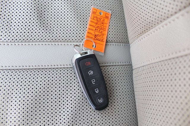 2015 Lincoln MKX BASE