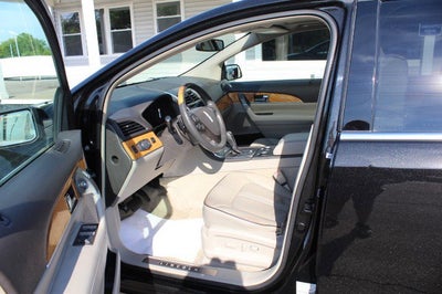 2015 Lincoln MKX BASE