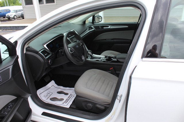 2016 Ford Fusion S
