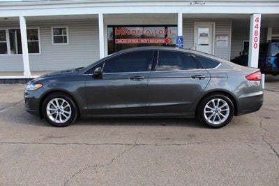 2020 Ford Fusion SE