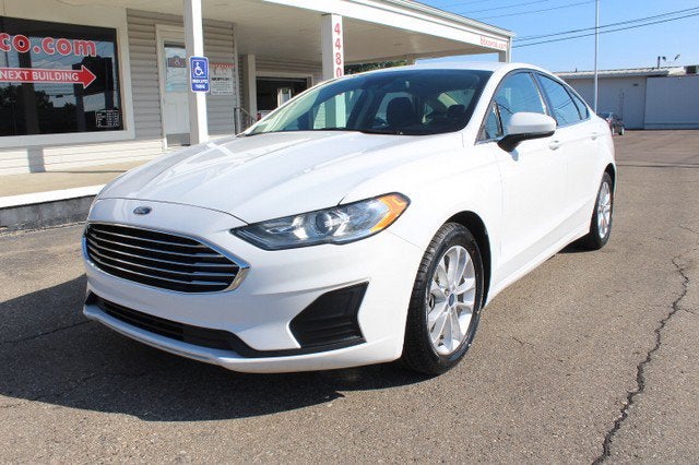 2020 Ford Fusion SE